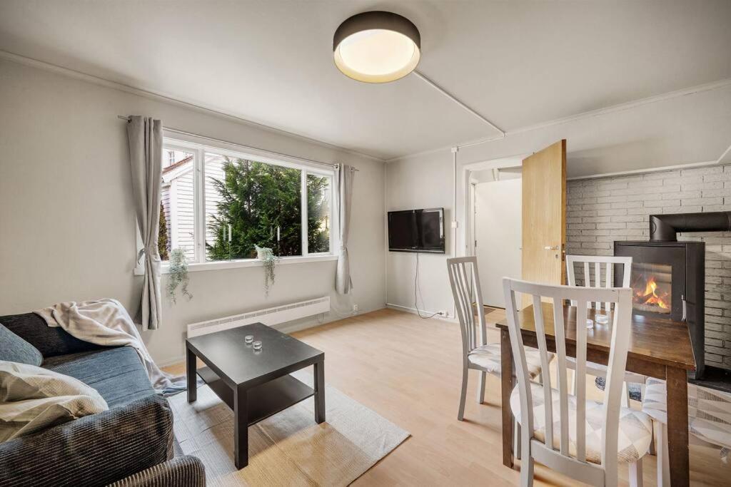 Dinbnb Homes I 4-Bedroom Historical House In Romantic Surroundings Bergen Exterior photo